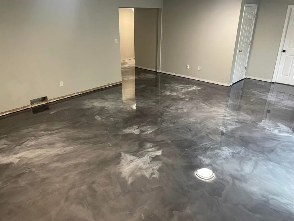 Polyaspartic flake & epoxy flooring solutions by Roder Epoxy in Washington, IA.